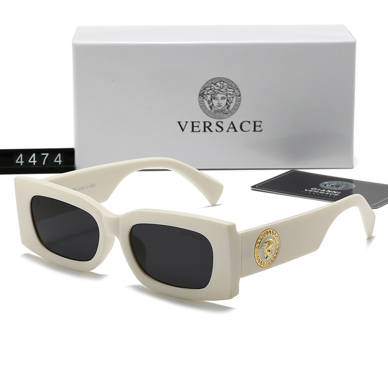 Versace Fashionable Sunglasses - Image 2