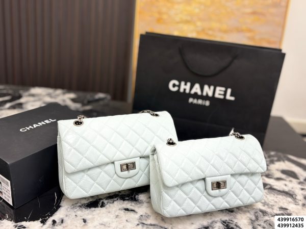 Chanel Quilto 2.55 Shoulder Bag