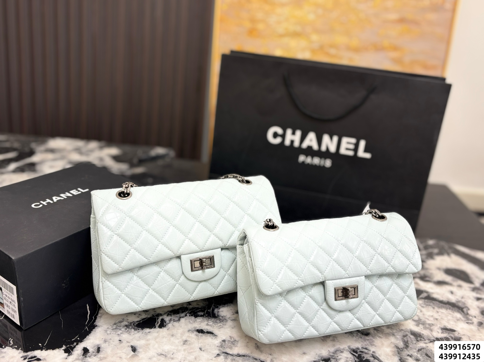 Chanel Quilto 2.55 Shoulder Bag - Image 10