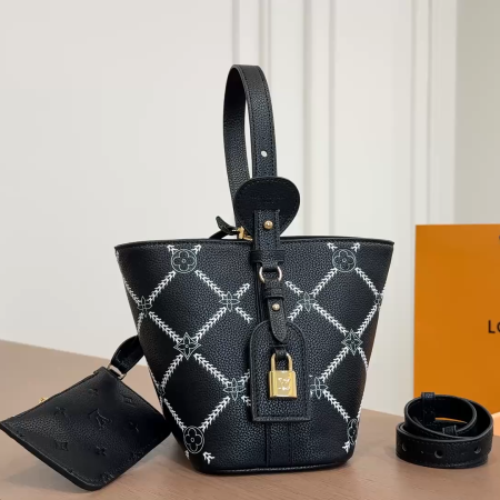 LV 25 Allinbb Bucket Bag
