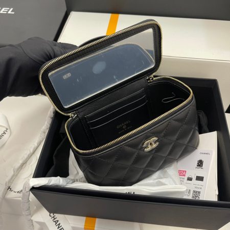 Chanel 23A Mini Vanity Case Top Handle - Image 7