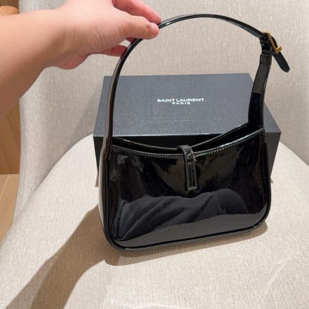 Saint Laurent Le 5 à 7 Hobo Shoulder Bag Laquered - Image 5