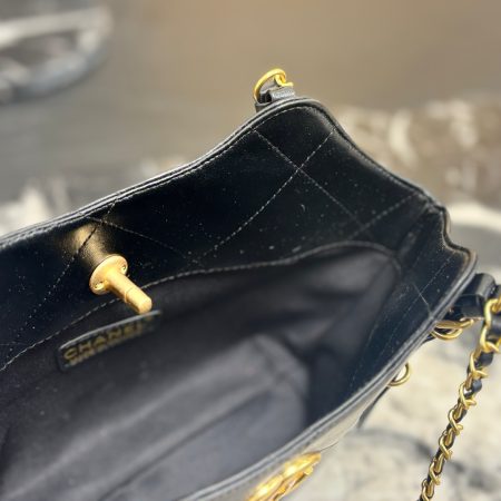 Chanel Tote Bag - Image 10