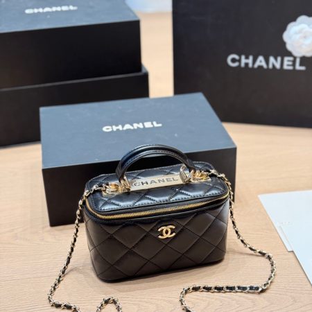 Chanel Long Vanity With Chain Bag - Image 8