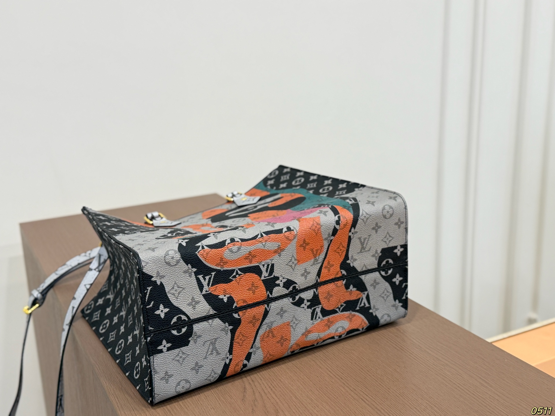 LV Tote Bag - Image 6