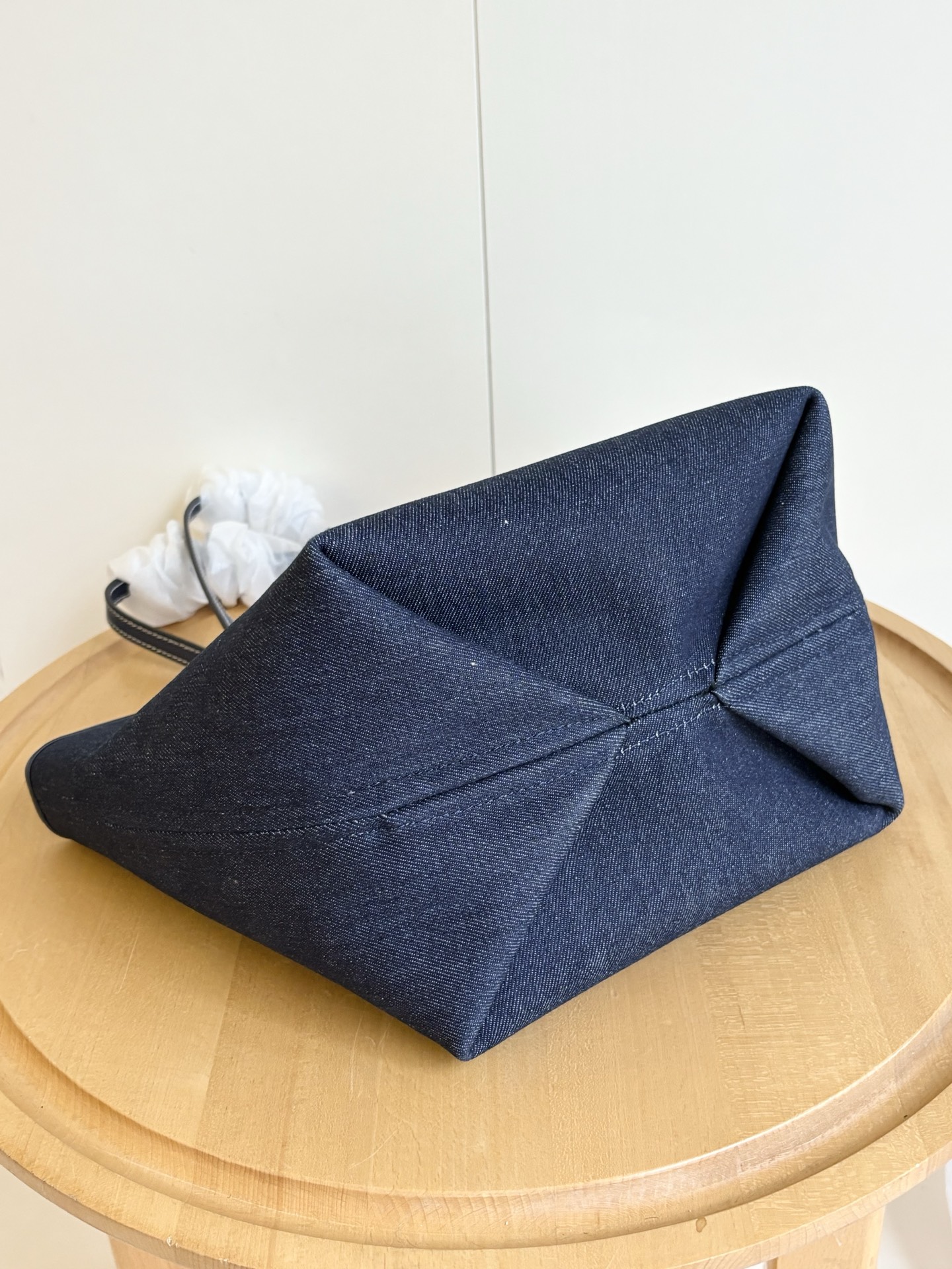 Gucci Small Totissima Tote Bag - Image 4