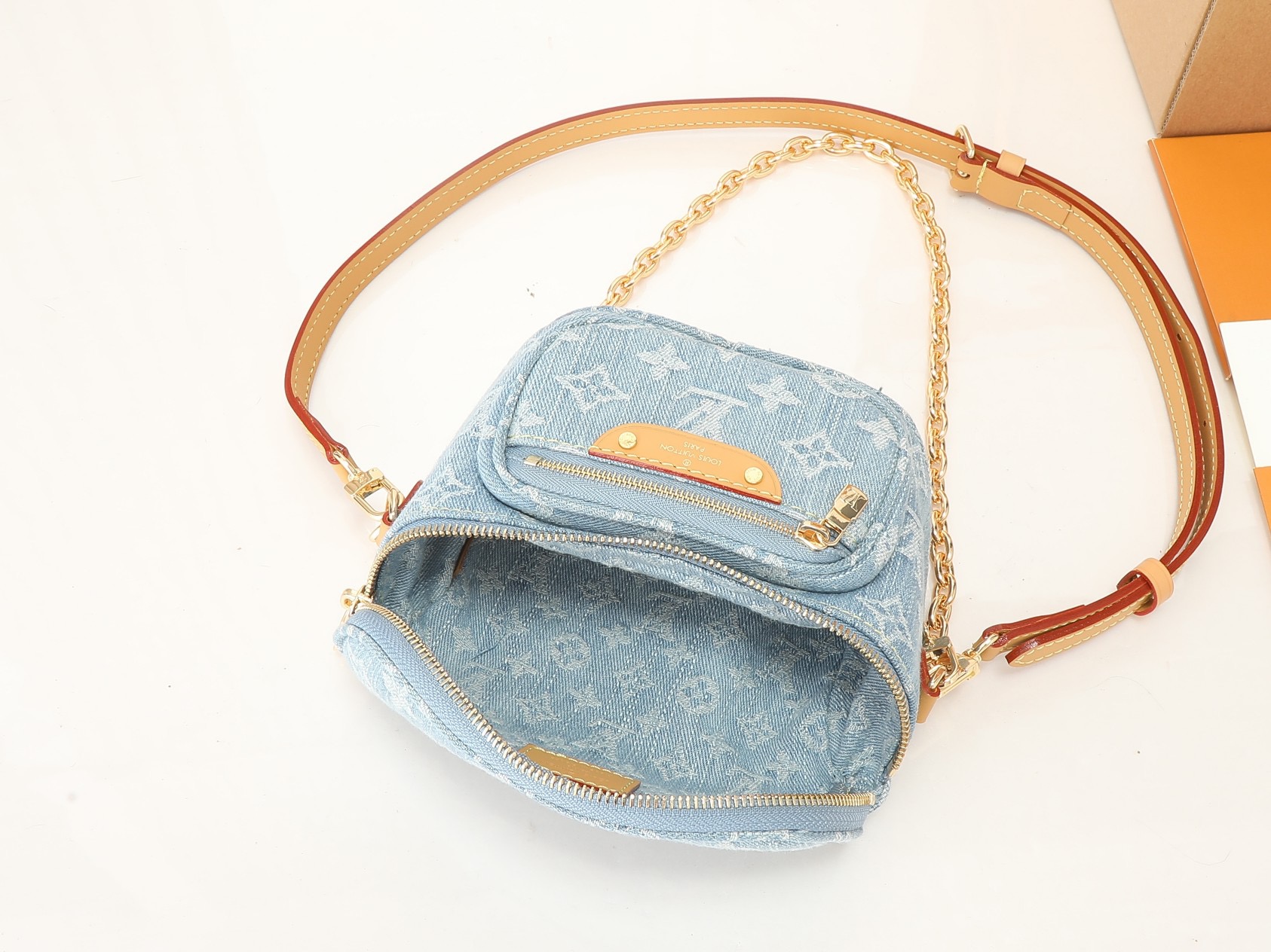 LV Monogram Mini Bumbag - Image 6