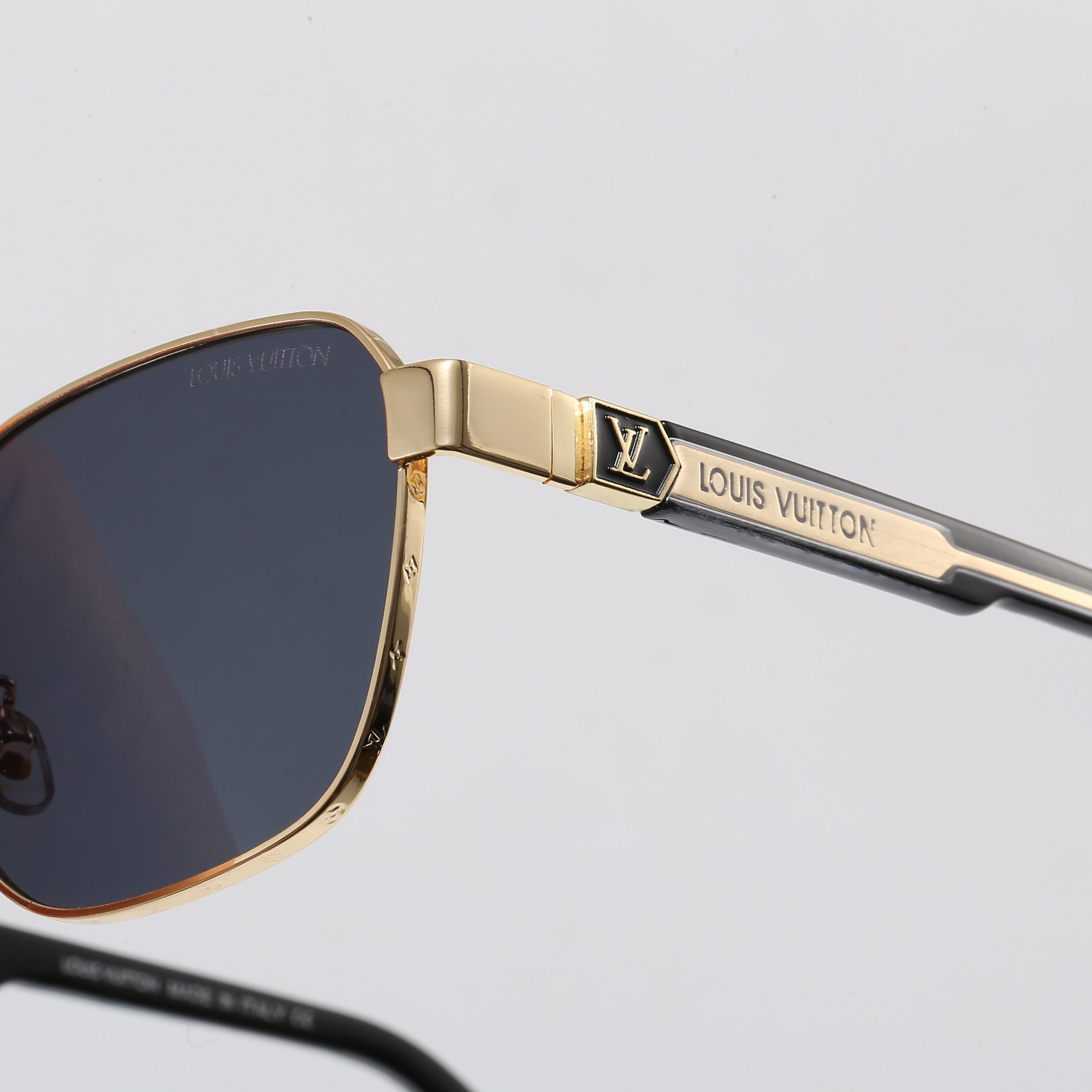 LV Fashionable Sunglasses - Image 8