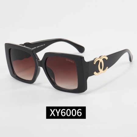 Chanel Fashionable Sunglasses - Image 9