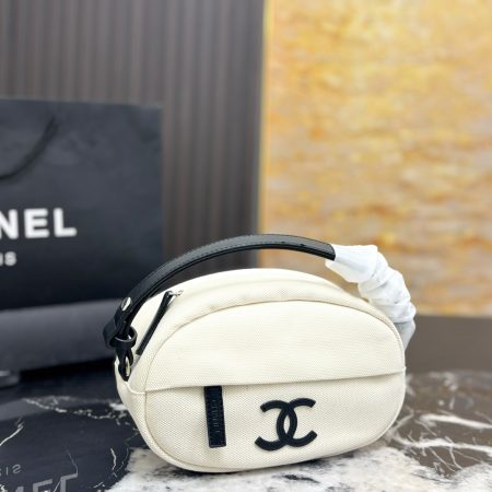 Chanel Handbag - Image 2