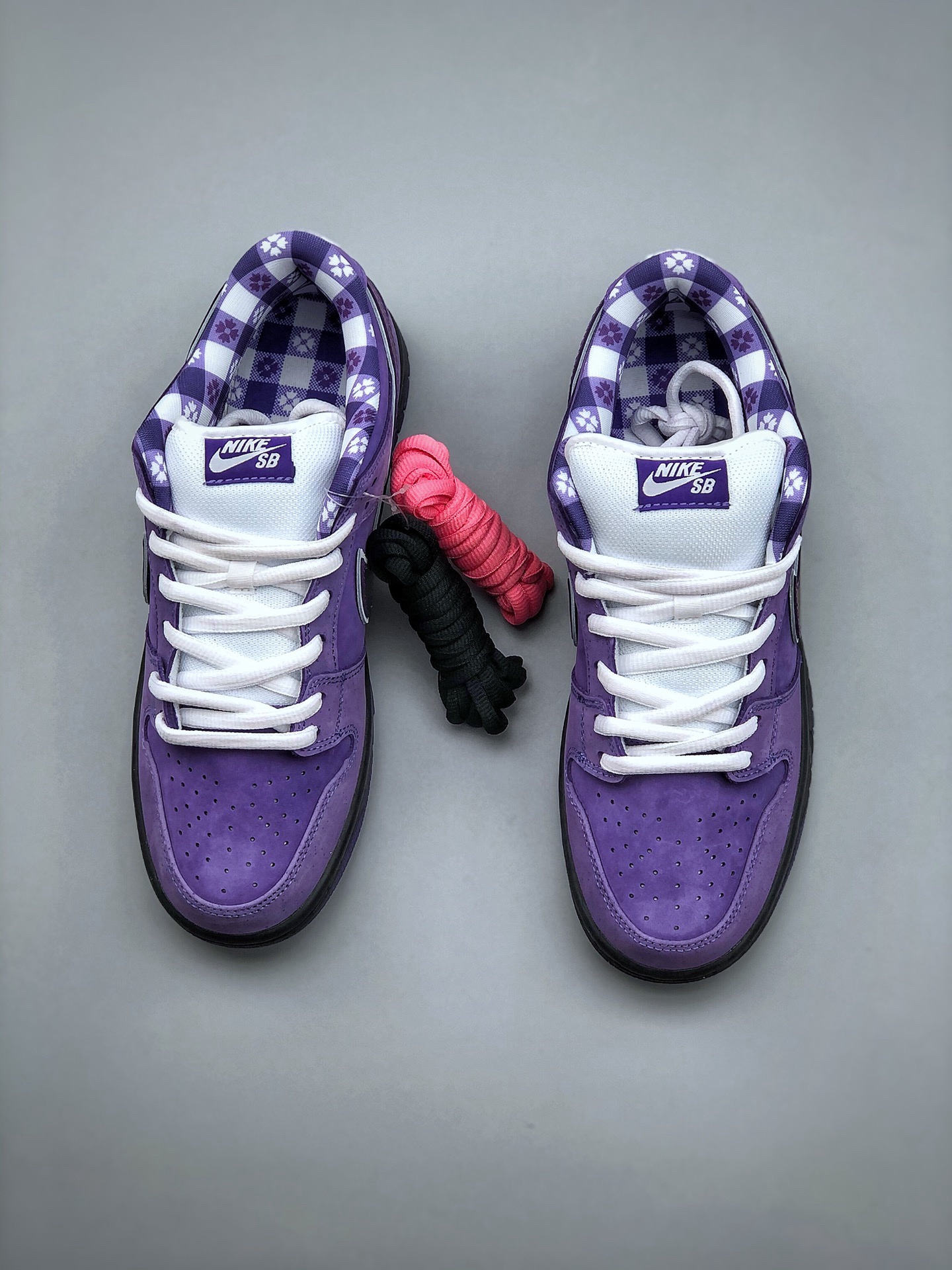 Nike Concepts x Dunk Low "Purple Lobster" - Image 5