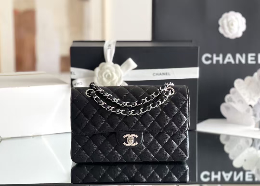 CHANEL Classic Double Flap Quilted Caviar Silver Top Quality - Image 1