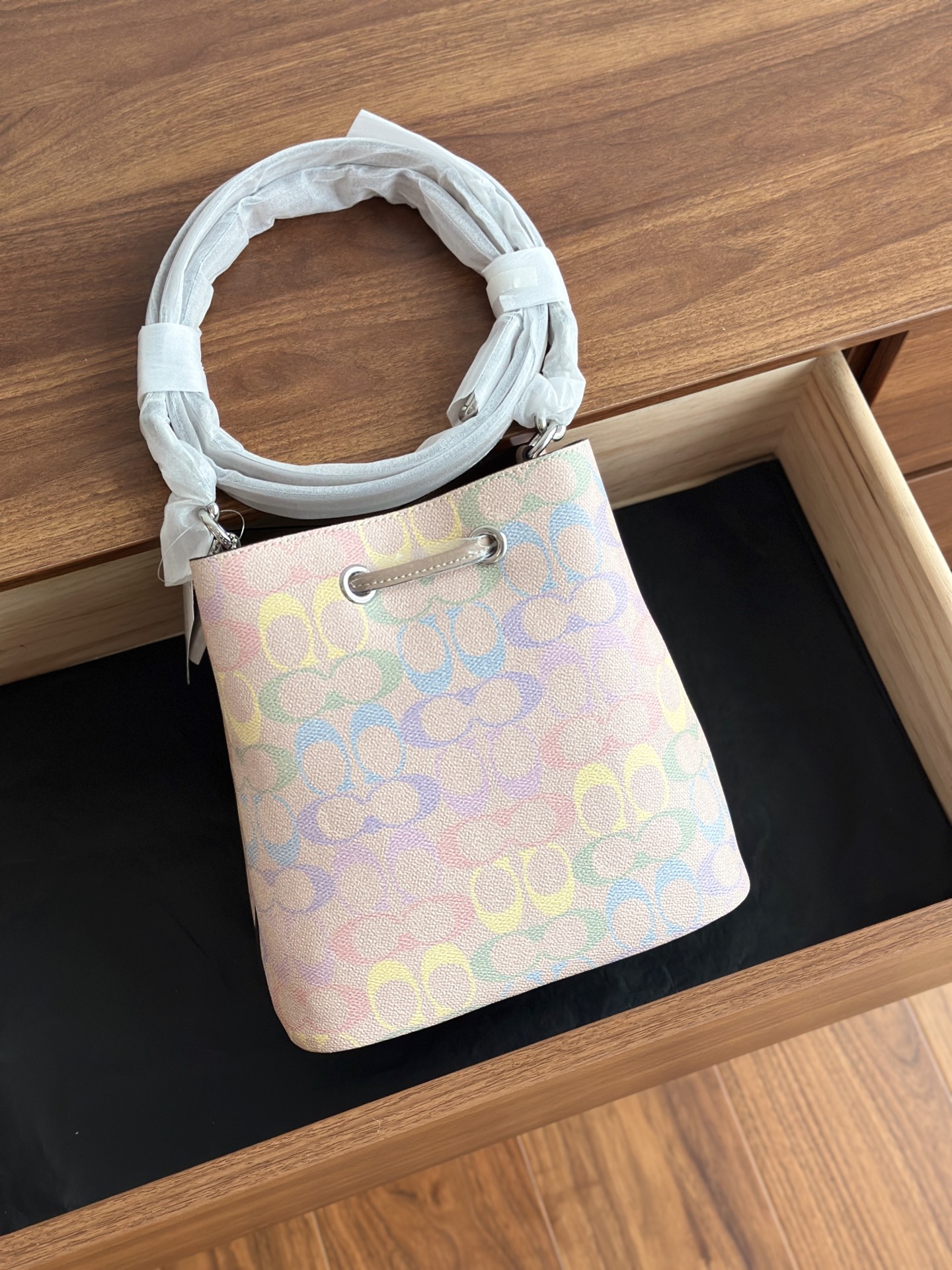 Coach Rowan Bucket Bag - Image 6