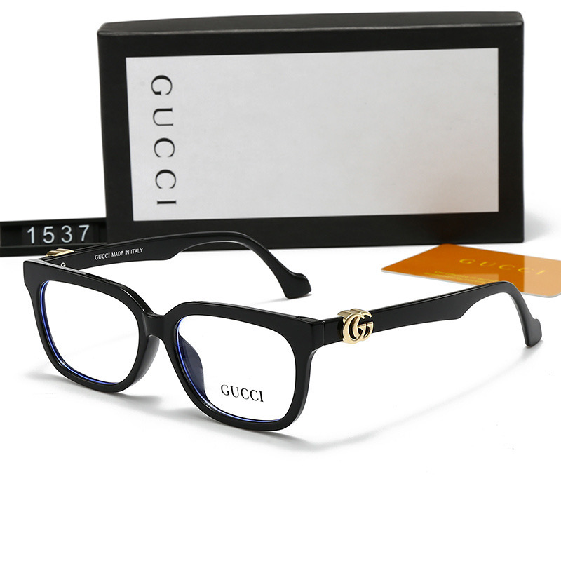 Gucci Fashionable Sunglasses - Image 5