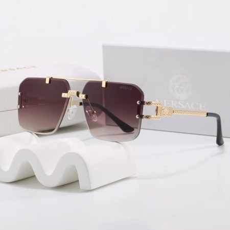 Versace Fashionable Sunglasses - Image 7