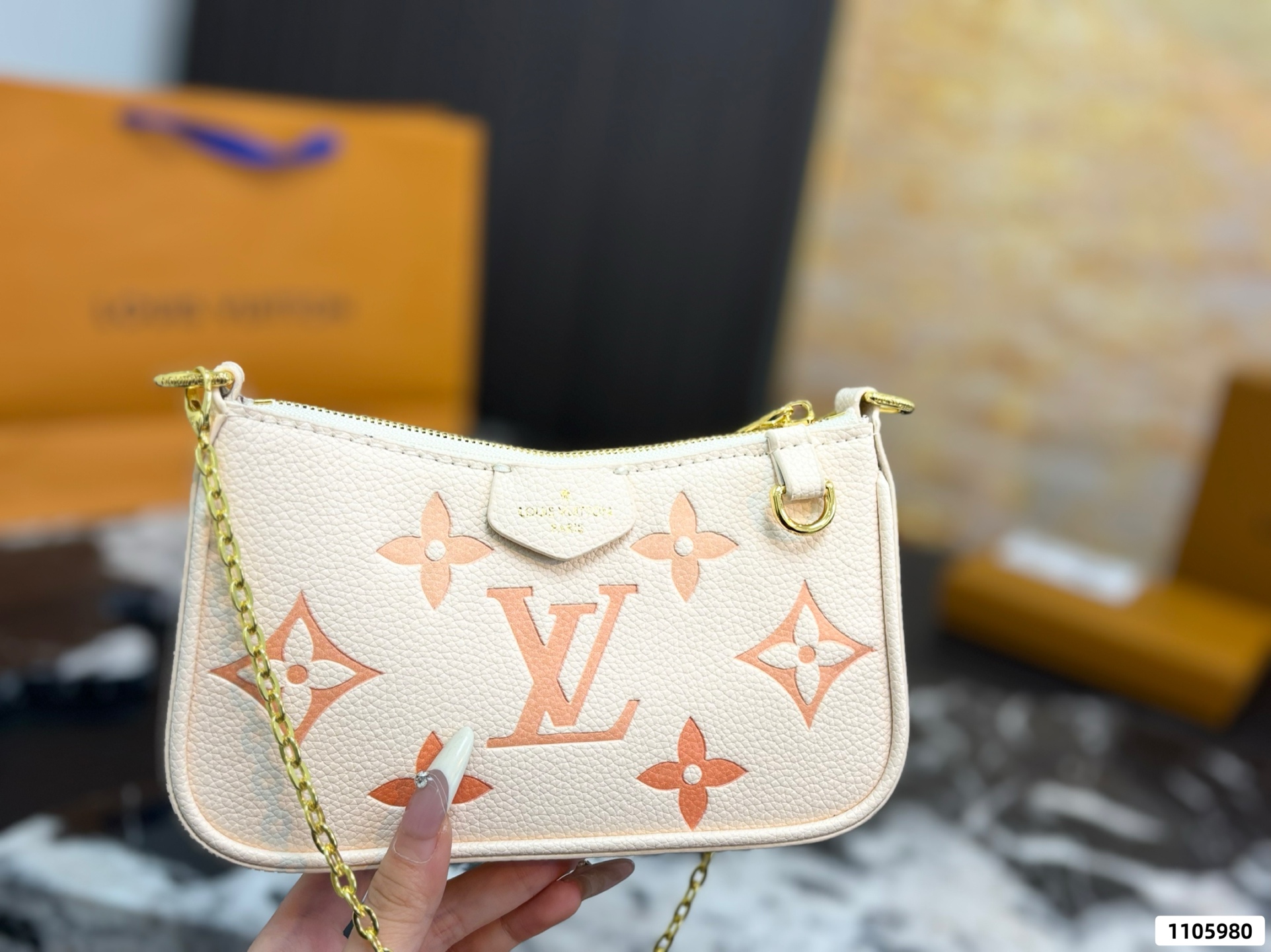 LV's Latest Mahjong Coin Purse - Image 9
