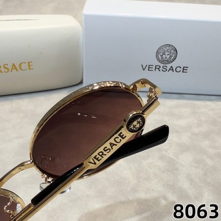 Versace Fashionable Sunglasses - Image 9
