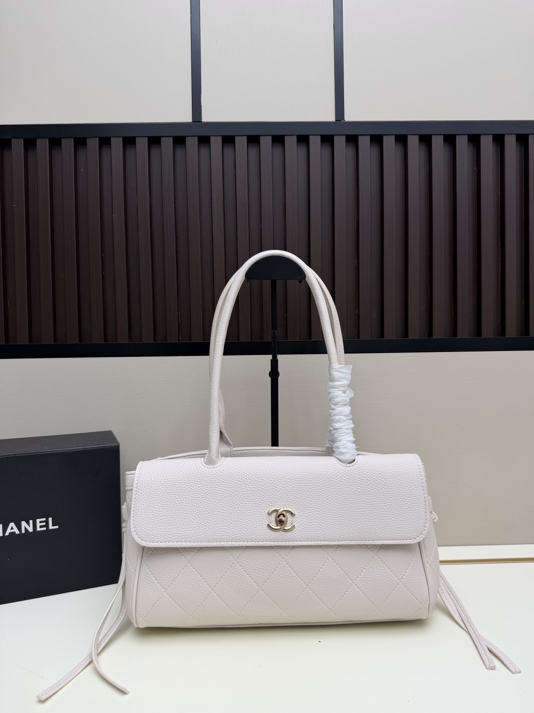 Chanel 26S Baguette Bag - Image 2
