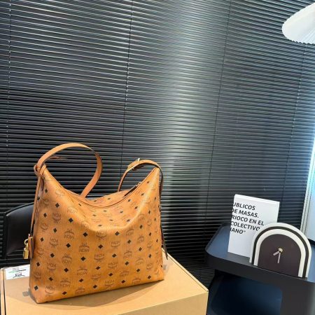 McM Aren Large Visetos Hobo Bag