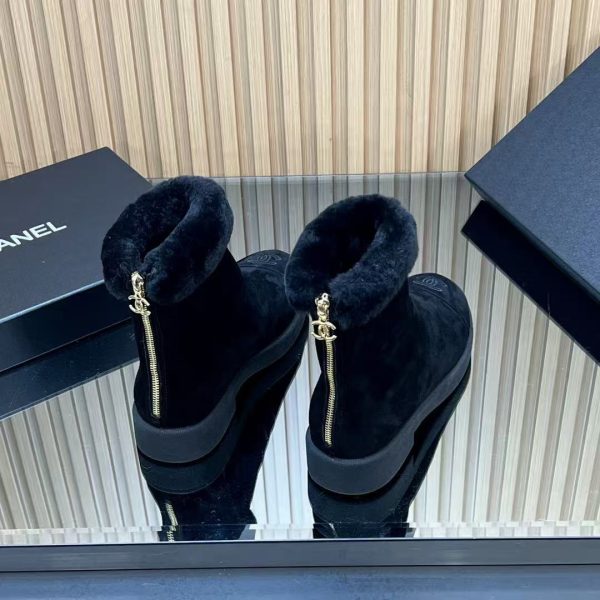 Chanel Fur Boots Black