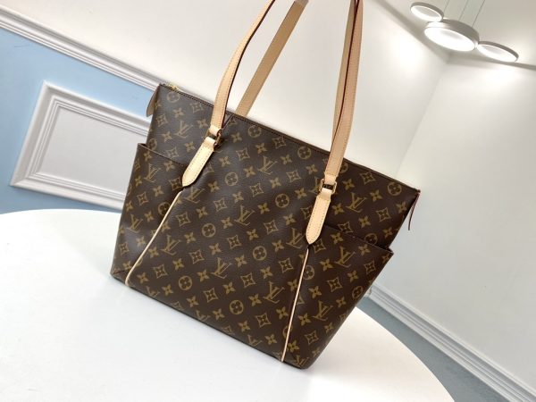 LV Totally Bag