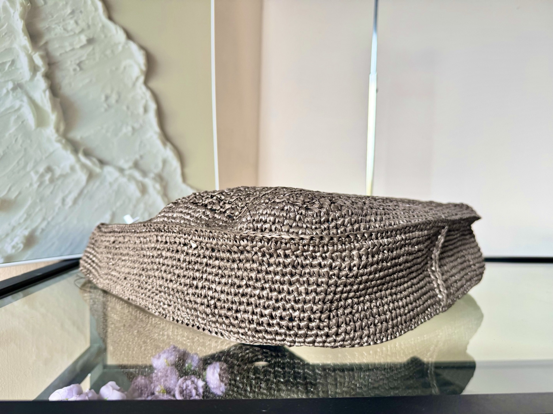 Miu Miu Raffia-effect Woven Shoulder Bag 10A - Image 8
