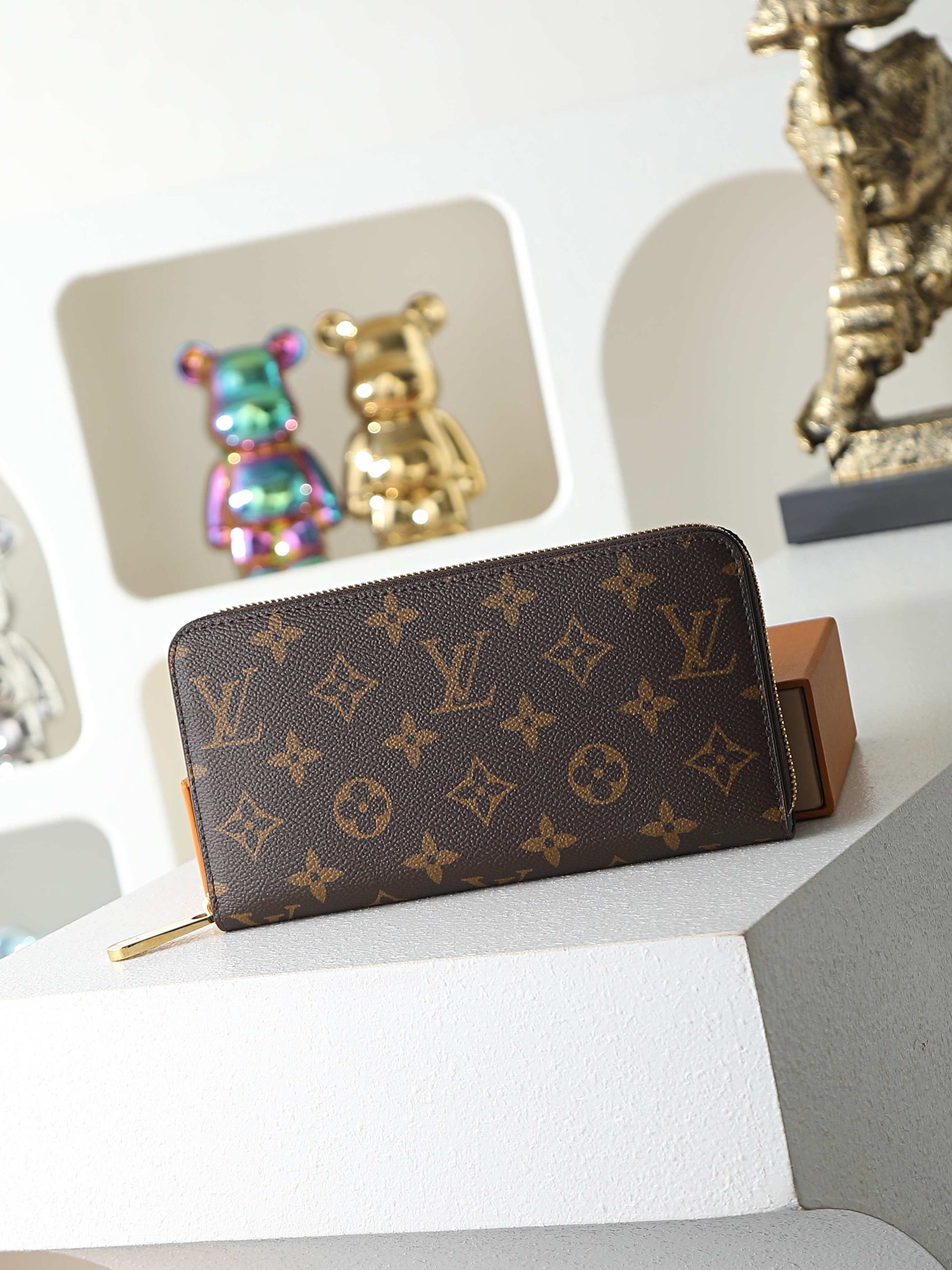 LV Super Lucky Day Bag - Image 1