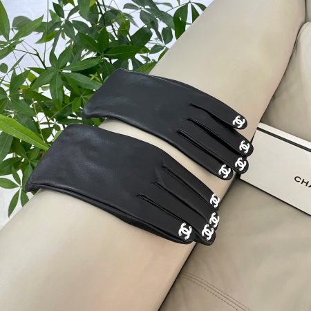 Chanel New Gloves - Image 4