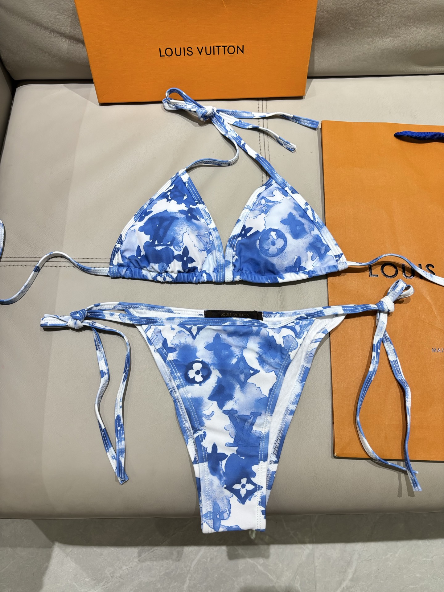 LV Two-Piece Swimsuit Swimwear - Image 6