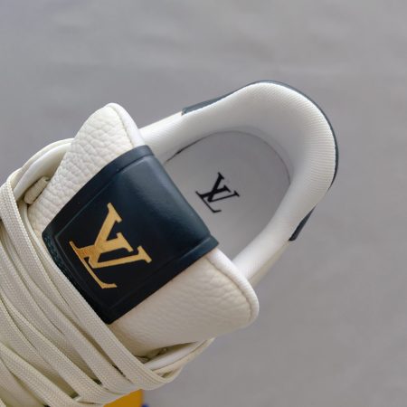 LV Men Trainer Sneakers Top Quality - Image 7