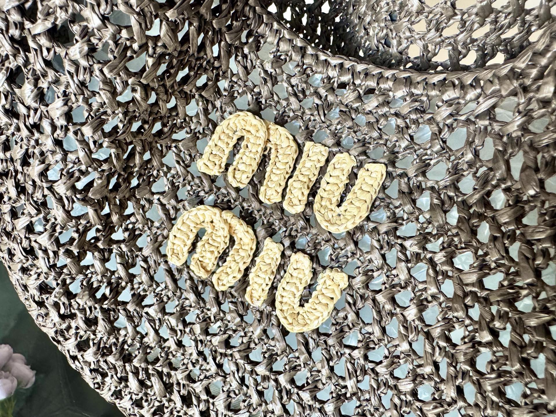 Miu Miu Raffia-effect Woven Shoulder Bag 10A - Image 5