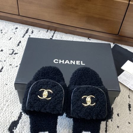 Chanel Fall/Winter Fur-Lined Slippers