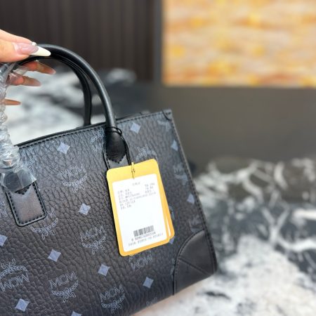 MCM Small München Tote Bag - Image 4