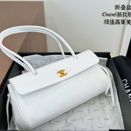 Chanel's New Underarm Bag - Image 8