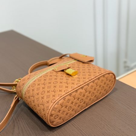 LV Nice BB Vintage Makeup Bag - Image 7