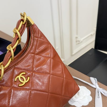Chanel Hobo Boho Crossbody Bag - Image 5