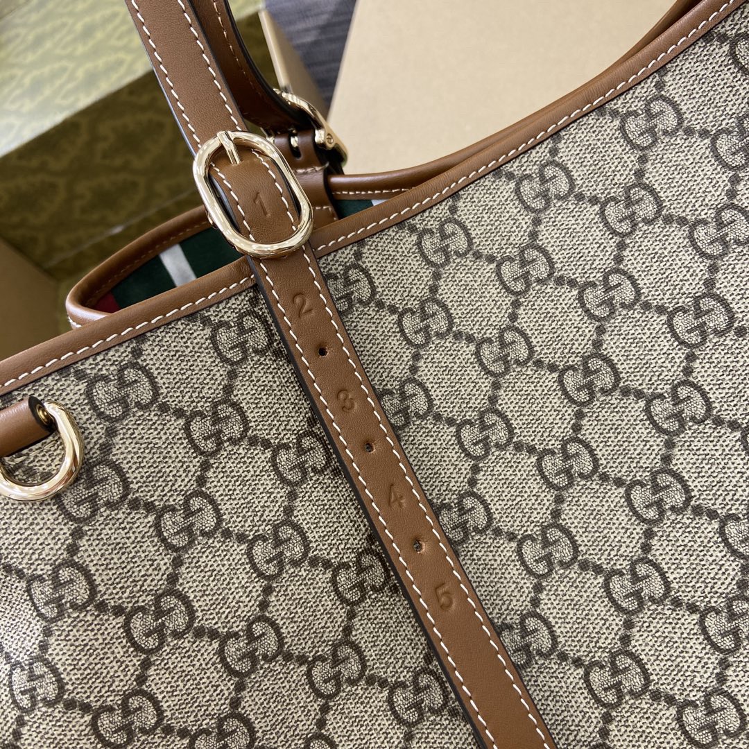 Gucci GG Emblem Large Tote Bag - Image 8
