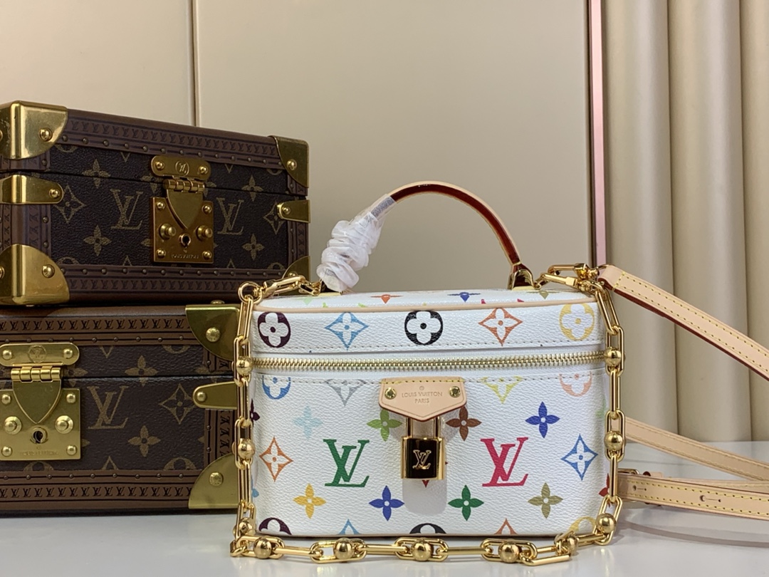 LV X TM Vanity Chain Pouch - 10A mirror version - Image 1