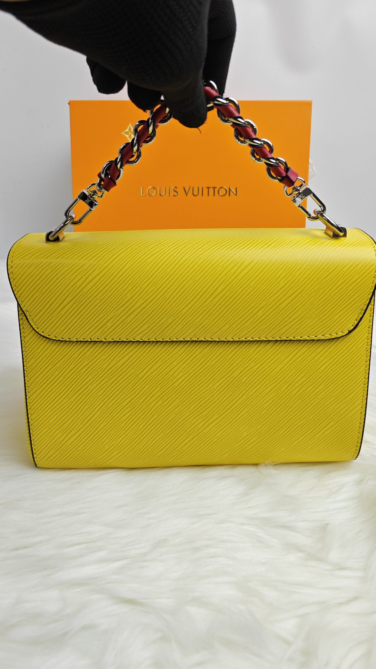 LV Twist MM Epi Leather Women Handbags - Image 5