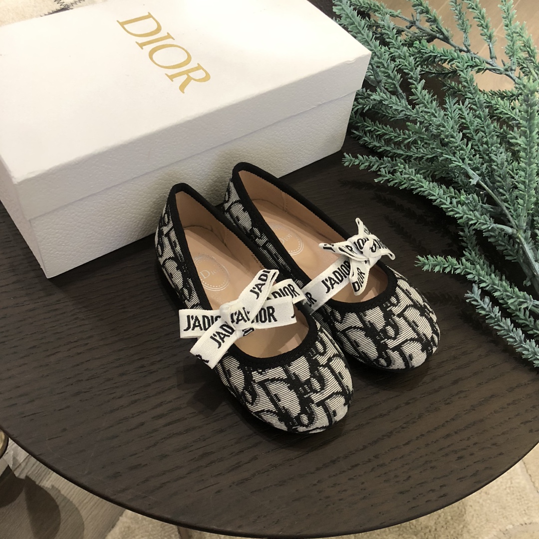 Dior Children's Shoes - Image 1