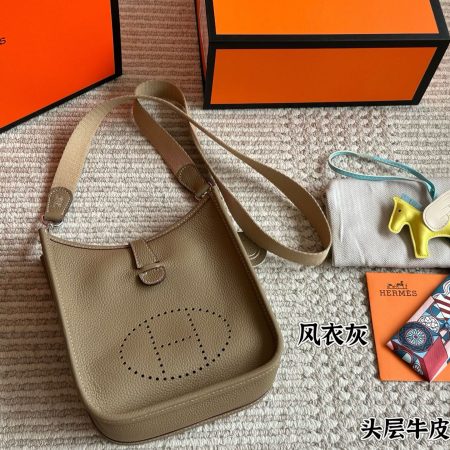 Hermès Evelyne 16 Amazone Bag - Image 11