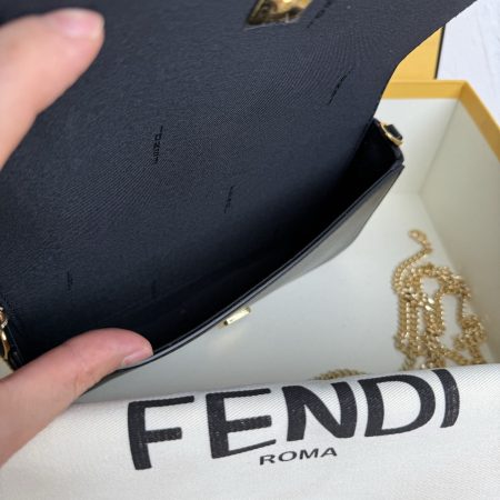 Fendi Fendigraphy Messenger bag 10A - Image 8