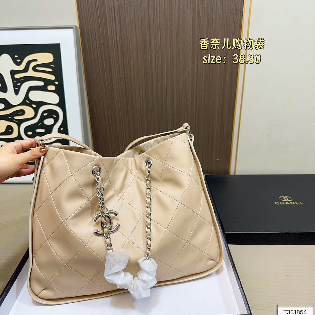Chanel Soft Touch Tote Bag - Image 10