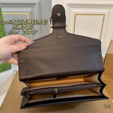 Gucci Dionysus Shoulder Bag - Image 11