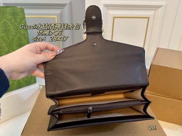 Gucci Dionysus Shoulder Bag