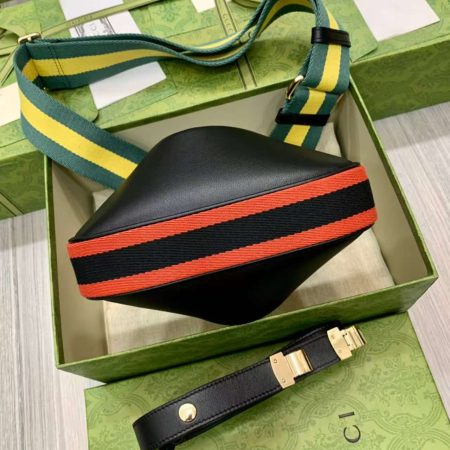 Gucci Attache Small Shoulder Bag - Image 11