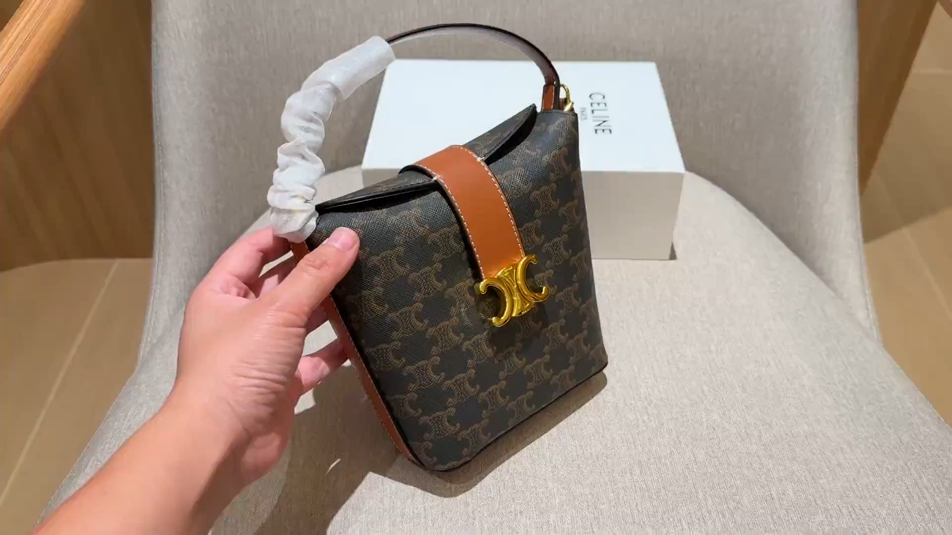 Celine Triomphe Small Bucket Bag - Image 1