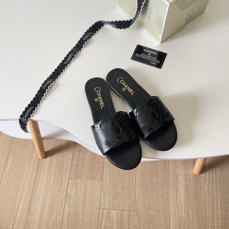 Chanel 26P Double C Two-Tone Flat Slippers - Image 14