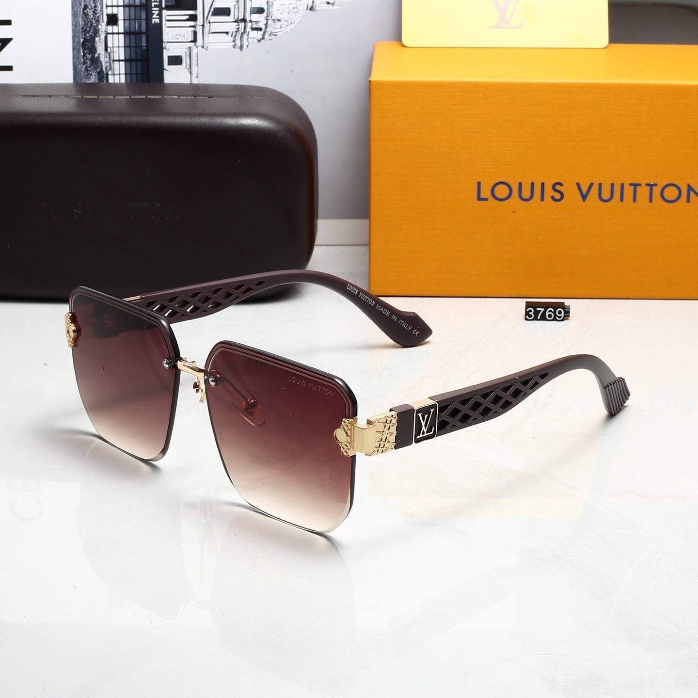 LV Fashionable Sunglasses - Image 6