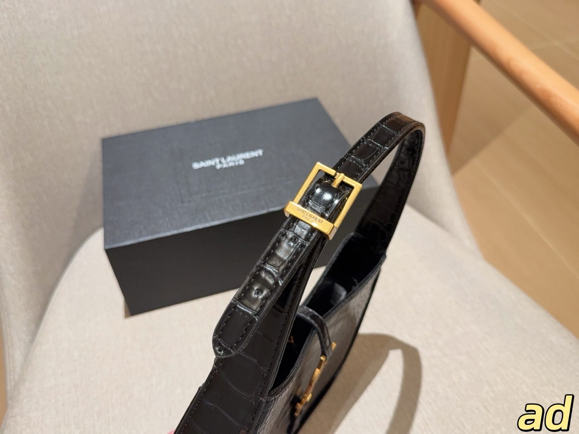 Saint Laurent Le 5 à 7 Hobo Shoulder Bag - Image 8
